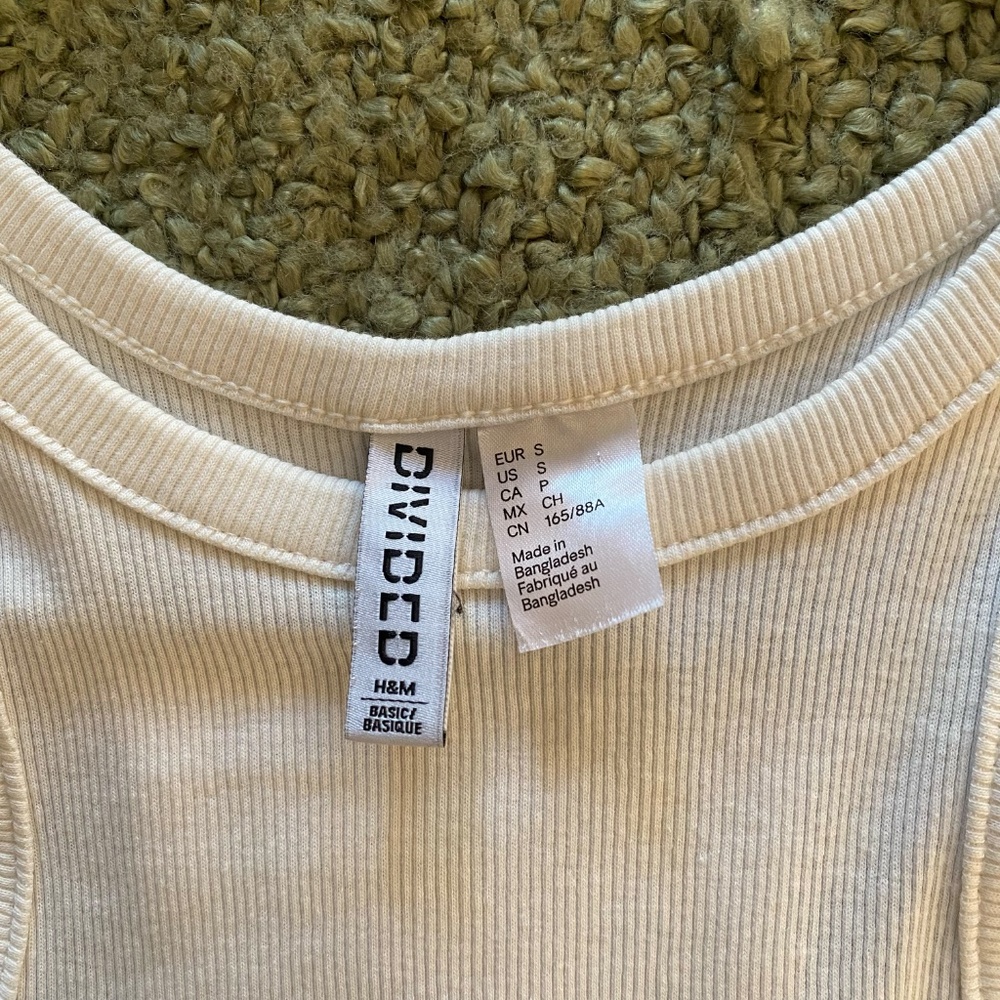 H&M RIBBED RACERBACK TANK TOP - Picture 3 of 6